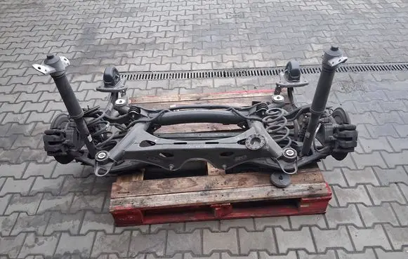 Volvo XC40 Rear beam 