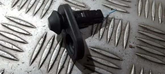 Toyota Auris 150 Front door sensor 