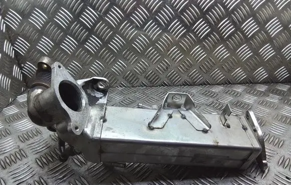 BMW 1 F20 F21 EGR valve cooler 7810751