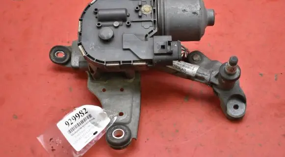 Front wiper linkage and motor