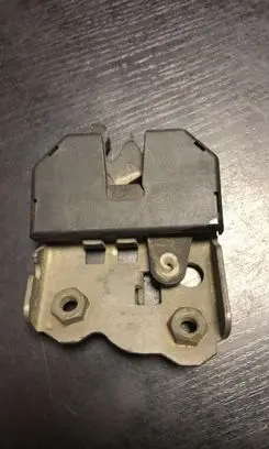 BMW 3 E46 Seat back rest lock catch 8209035