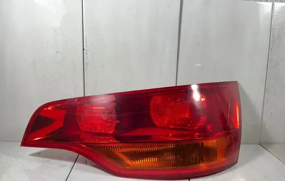 Audi Q7 4L Rear/tail lights 273302