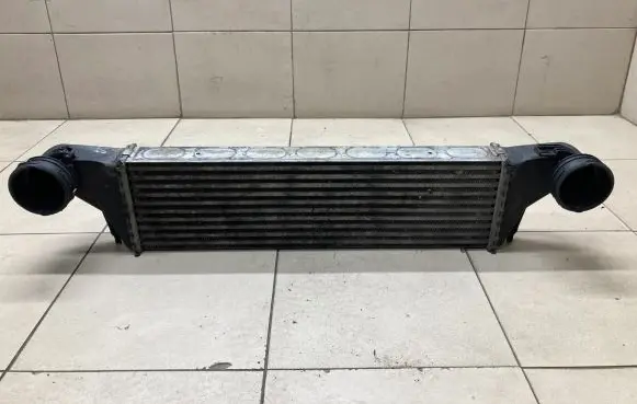 BMW X5 E53 Intercooler radiator 779123102