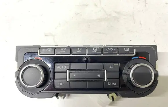Volkswagen Golf VI Climate control unit 5K0907044AJ