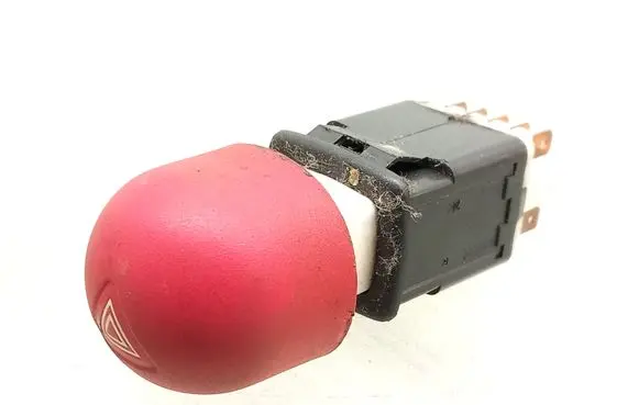 Renault Twingo I Hazard light switch 8224443383