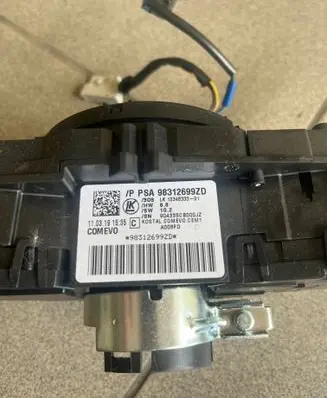 Citroen C4 Cactus Wiper turn signal indicator stalk/switch 98312699ZD