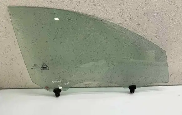 KIA Sportage Front door window glass four-door