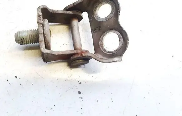 Toyota Yaris Tailgate/trunk/boot hinge