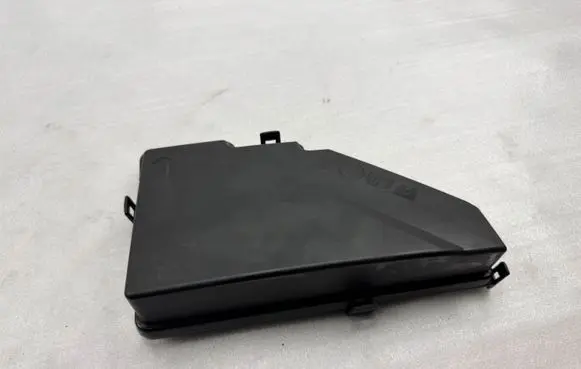 Volvo XC90 Fuse box cover 31398001