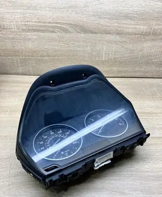 BMW 1 F20 F21 Speedometer (instrument cluster) 9365975 176494 MPH
