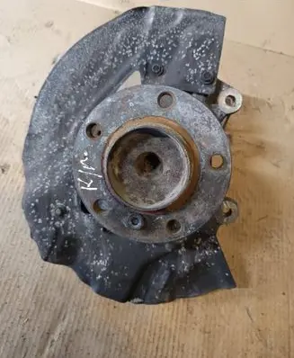BMW 7 E65 E66 Front wheel hub