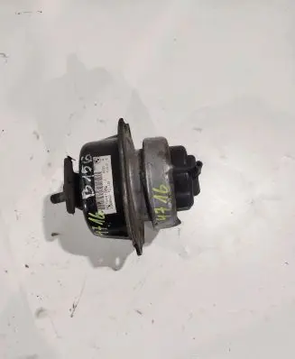 BMW X5 E70 Engine mount bracket P678441601 16004212