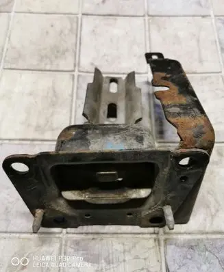 Citroen C3 Engine mount bracket 9680293280