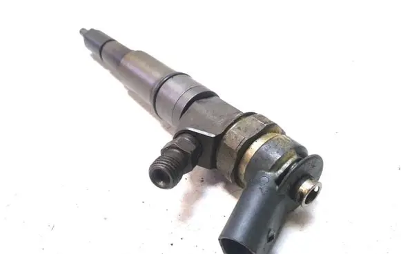 BMW 5 E60 E61 Fuel injector 0445110131