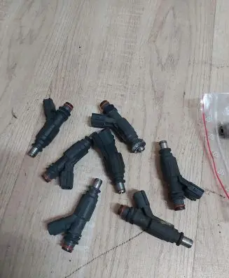 Toyota Corolla E120 E130 Fuel injector 23250-0D030