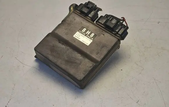Nissan X-Trail T30 Fuel injection control unit/module 227108H810 1310001190