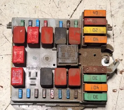Peugeot Boxer Fuse module 1367661080