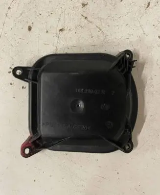 BMW 5 F10 F11 Headlight/headlamp dust cover 18531902