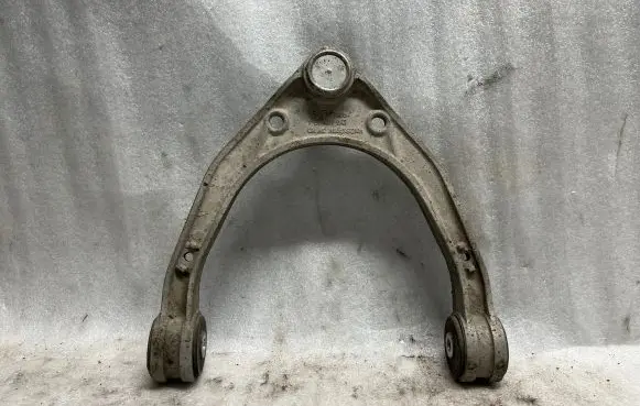 Volkswagen Touareg I Front upper control arm/wishbone 7L0407047