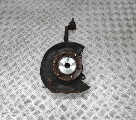 Toyota 4 Runner N180 Front wheel hub 4320135070 4350235110