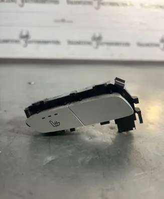 Mercedes-Benz GLC X253 C253 Seat heating switch A2139057302 HW132000 SW133101