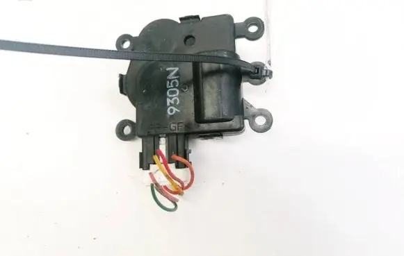 Mazda 3 II Air flap motor/actuator 9305N