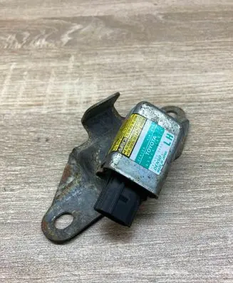 Toyota Yaris Airbag deployment crash/impact sensor 8983050020 1879000460