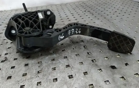 Clutch pedal