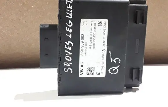 Voltage converter inverter