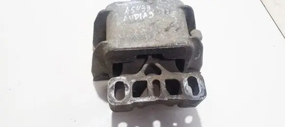 Audi A3 S3 8L Engine mount bracket