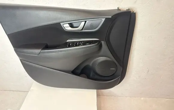 Hyundai Kona I Front door card panel trim 82370J9000