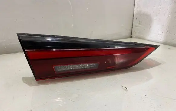 BMW M4 F82 F83 Tailgate rear/tail lights 7477609 659255