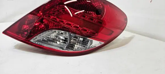 Peugeot 207 Rear/tail lights 9686565980