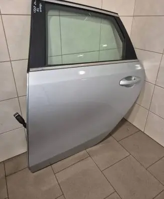 KIA Ceed Rear door 