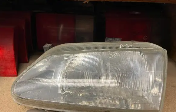 Renault Megane I Headlight/headlamp