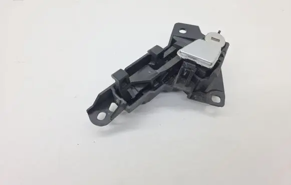 BMW 5 F10 F11 Glove box lock 03F1010017