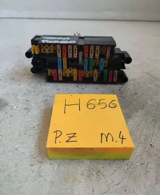 Citroen Xsara Picasso Fuse box set 28428768