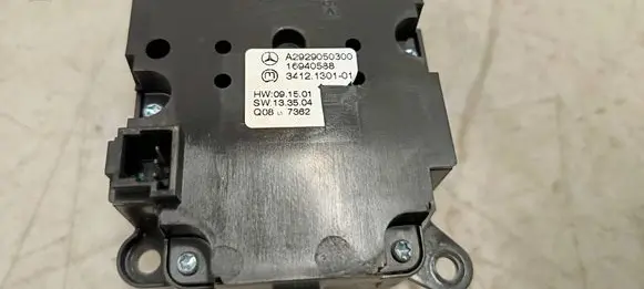 Mercedes-Benz GLS X166 Suspension ride height/mode switch A2929050300