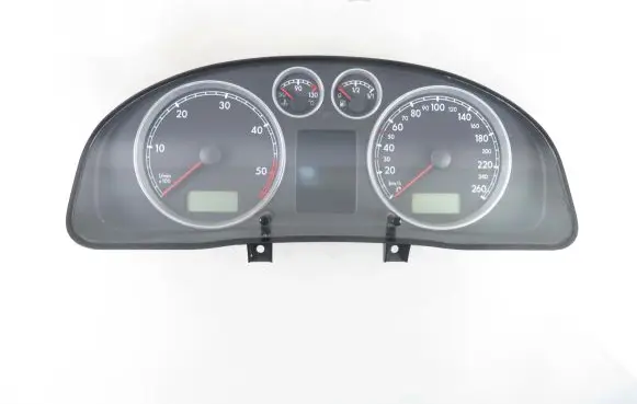 Volkswagen PASSAT B5.5 Speedometer (instrument cluster) 3B0920847E