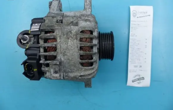 Hyundai ix35 Generator/alternator 37300-2B600 IMPRK1291092