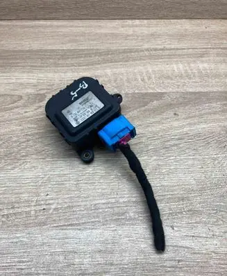 Audi A4 S4 B5 8D Air flap motor/actuator 0132801116 8D1820511B