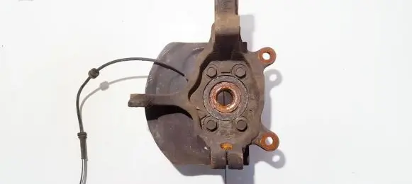 Nissan Qashqai Front wheel hub 40015jd040