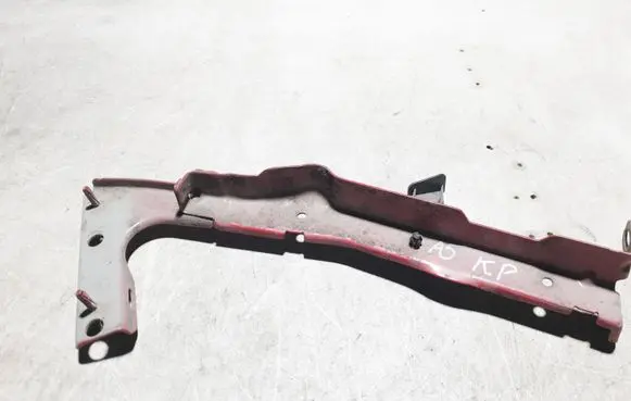 Audi A5 8T 8F Fender mounting bracket 8T0821135C