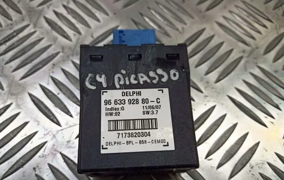 Citroen C4 I Picasso Battery control module 9663392880-C