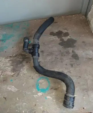 Volvo S60 Engine coolant pipe/hose