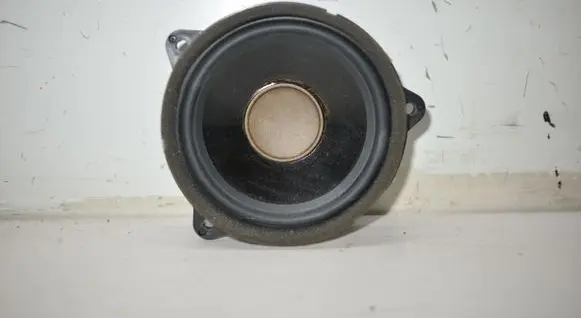 Jaguar XJL Front door speaker AW9318808GC