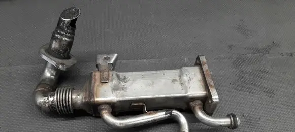 Audi A8 S8 D3 4E Coolant radiator 057131512H