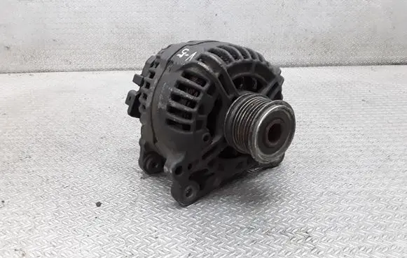 Skoda Octavia Mk2 (1Z) Generator/alternator 06F903023F 0124525091