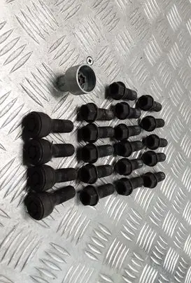 BMW 4 F32 F33 Nuts/bolts 
