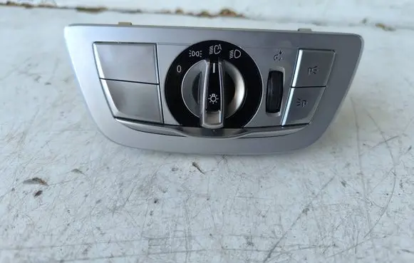 BMW 7 G11 G12 Light switch 9472975 18347910 30549670408
